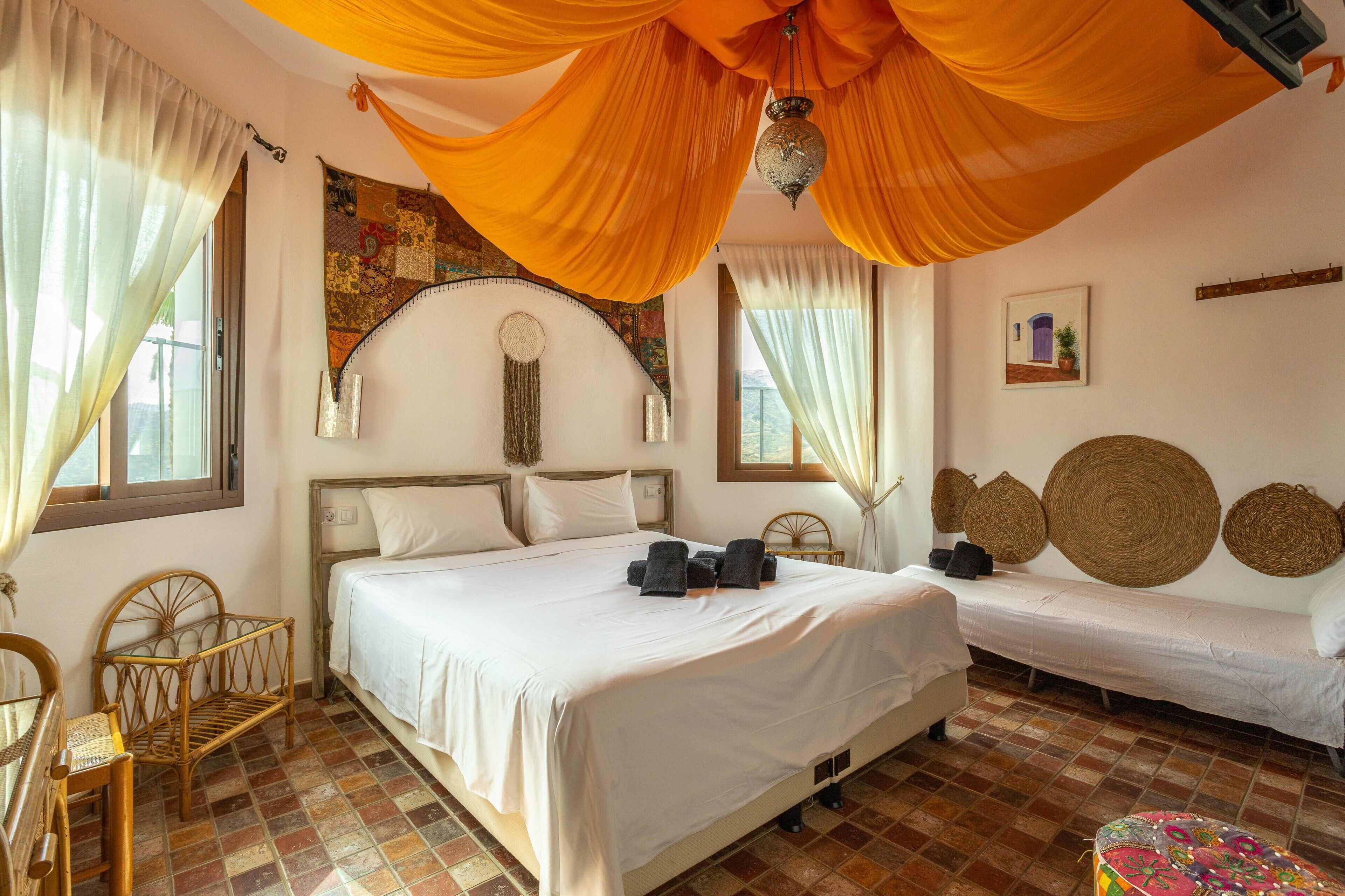 7 dormitorios, tabla de planchar con plancha, wifi gratis y ropa de cama