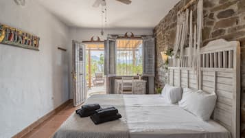 7 makuuhuonetta, silitysrauta/-lauta, ilmainen Wi-Fi, vuodevaatteet