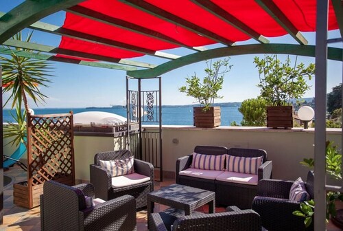 Hotel Ferienwohnung "Gardasol Romantic 1 Vista Lago" mit Seeblick, Pool & WLAN