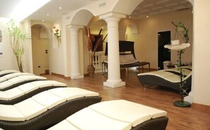 1 bedroom, iron/ironing board, free WiFi, bed sheets - Hotel Apartment "Gardasol Romantic 1 Vista Lago" with Lake View, Pool & Wi-Fi (Toscolano maderno)