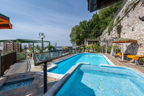 Imagen sin descripción, 4 de 30, botón