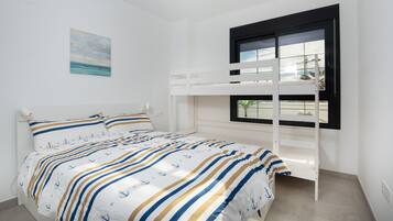 2 habitaciones, tabla de planchar con plancha y wifi gratis