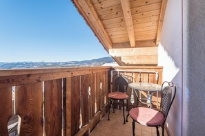 Property grounds - Apartment 'Schildberghof Panorama' with Mountain View, Balcony & Wi-Fi (Kastelruth)