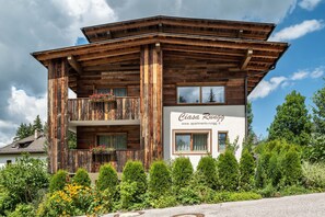 Exterior - Apartment 'Ciasa Rungg Monte Sella Suite' with Mountain View, Balcony & Wi-Fi (St.Vigil)