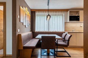 Dining - Apartment 'Ciasa Rungg Monte Sella Suite' with Mountain View, Balcony & Wi-Fi (St.Vigil)