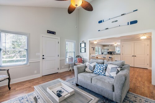 Sweet M'Ocean | Charming Edisto Beach Retreat: Steps to Shore,Covered Porch,Golf Cart Paradise