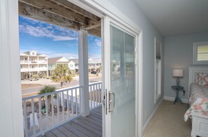 4 bedrooms, WiFi, bed sheets