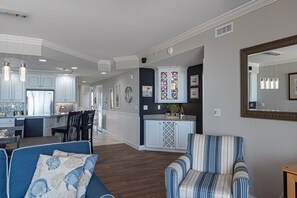 Smart-TV, Kamin, DVD-Player, Videothek