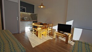 Interior - Studio CLASSIC 4 pers, south balcony, heart of Tignes Le Lavachet (Tignes-Le Lavachet)