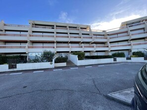 Exterior - Cozy studio for 4, beach access, free parking Port Camargue (Port Camargue)
