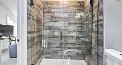 Hot Tub, Fire Pit & Game Room: Tobyhanna Home!