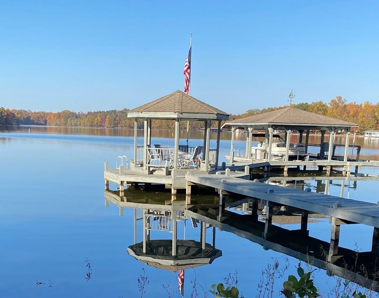 S'more Lake Time- Waterfront Gem w/ 5bdrm 3bath, Public Side, Lower Lake