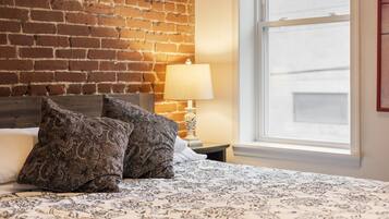 2 bedrooms, desk, iron/ironing board, free WiFi