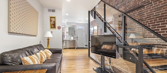 Walkable to two of Pittsburgh's hottest neighborhoods. Free Off-Street Parking.