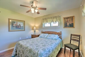 2 habitaciones, tabla de planchar con plancha, internet y ropa de cama