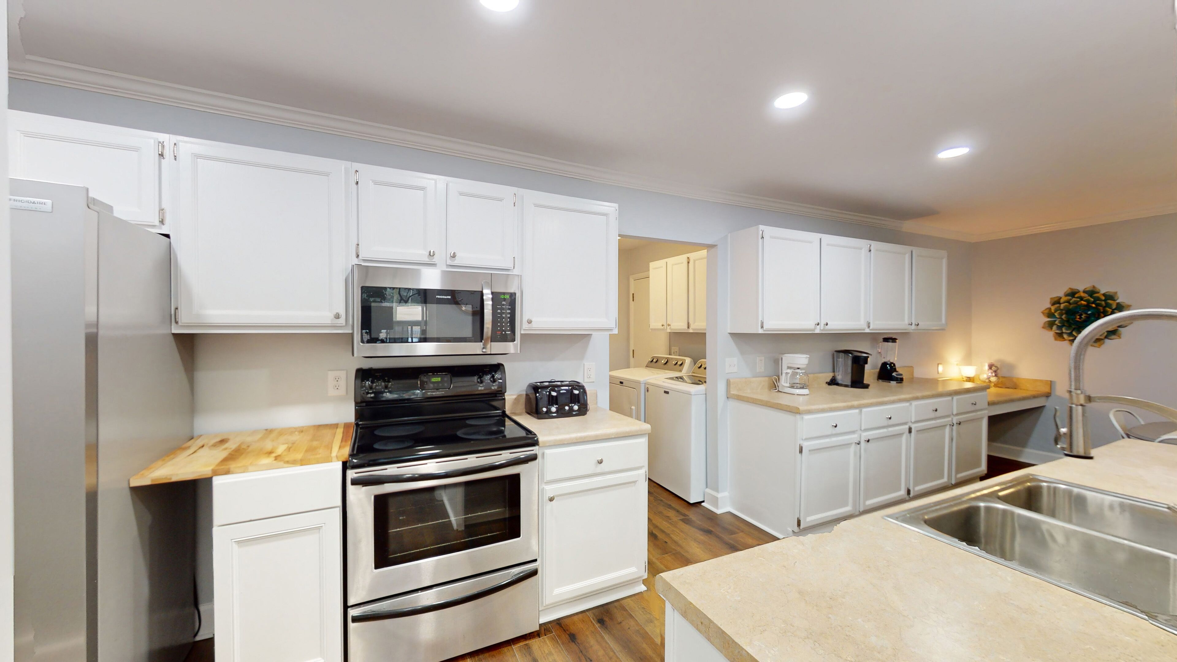 Fridge, microwave, coffee/tea maker, toaster