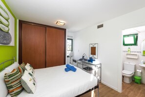 3 Schlafzimmer, Bügeleisen/Bügelbrett, Reisekinderbett, WLAN