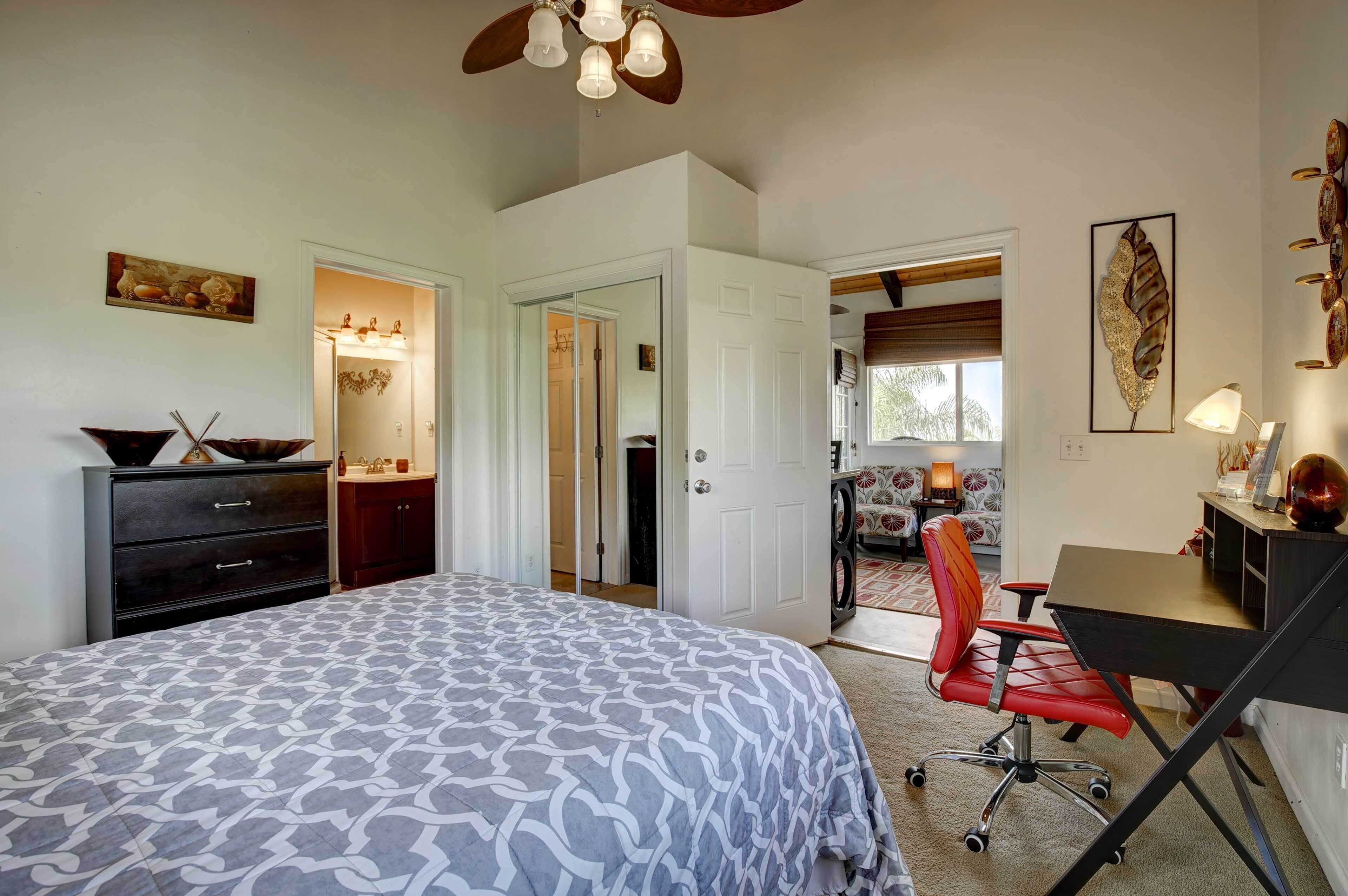 1 bedroom, desk, iron/ironing board, Internet