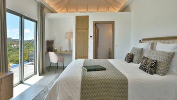 3 bedrooms, in-room safe, desk, iron/ironing board