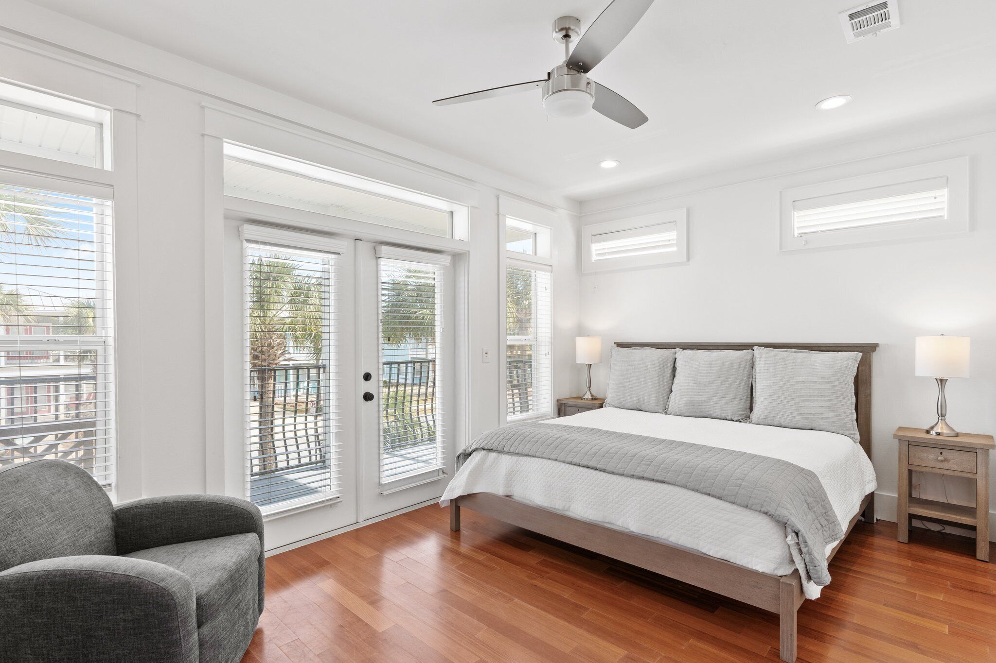 6 chambres, fer et planche à repasser, Wi-Fi gratuit, draps fournis