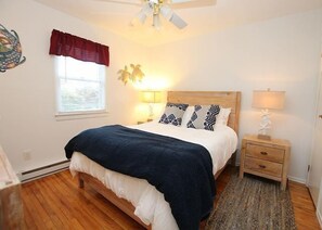 4 chambres, bureau, accès au Wi-Fi (inclus), réveille-matin