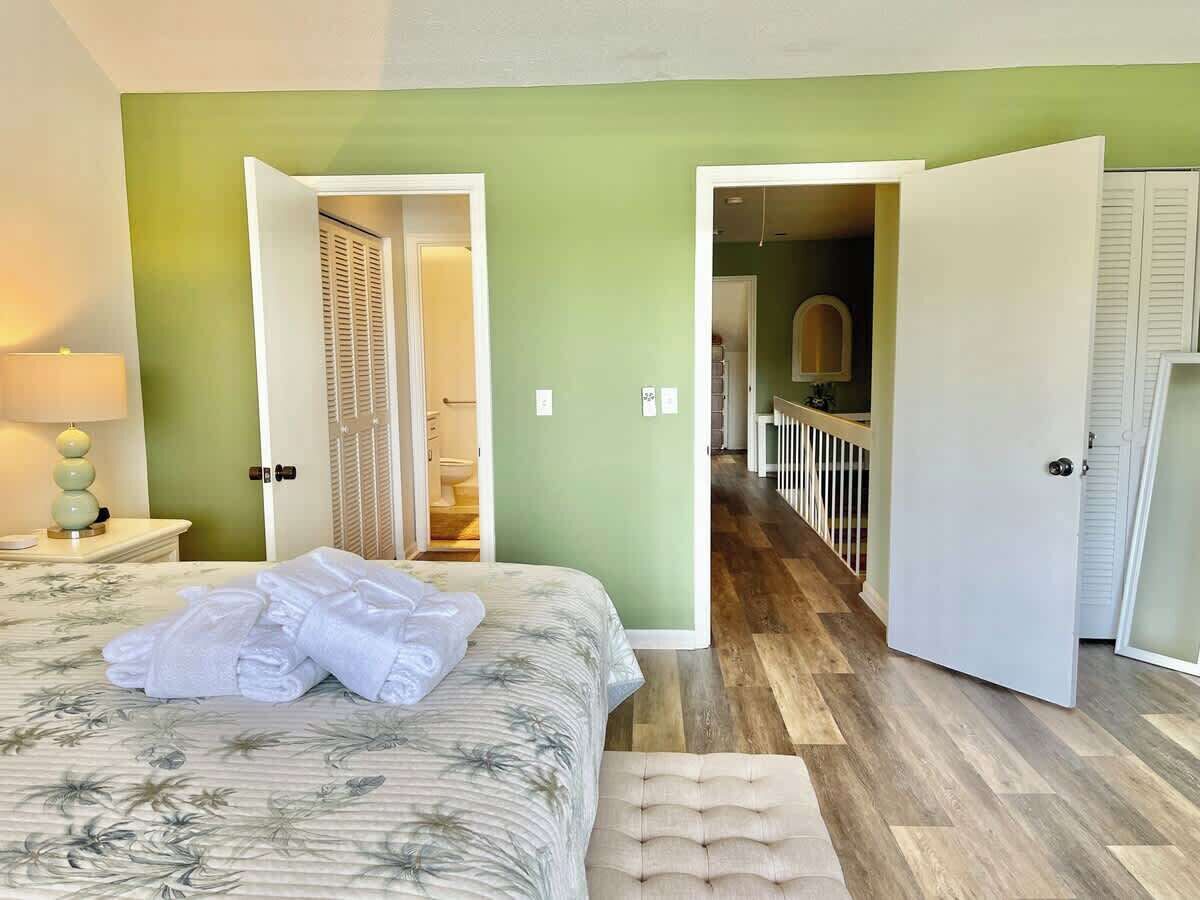 4 chambres, fer et planche à repasser, Wi-Fi gratuit, draps fournis