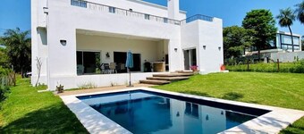 Dream House in Aqua Village