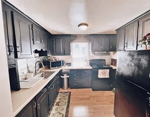 Signature Condo | Private kitchen