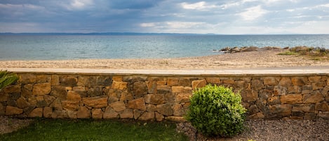 Executive Studio | Beach/ocean view