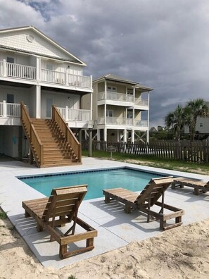 Pool - For Fox Sake–Family-Friendly Gulf Escape-Sleeps 22 (Gulf Shores)