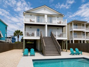 Exterior - For Fox Sake–Family-Friendly Gulf Escape-Sleeps 22 (Gulf Shores)