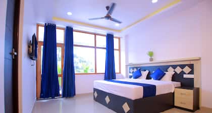 CLOUDFOSTER..The Home-stay crowned with nature