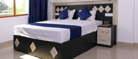 5 Schlafzimmer, Zimmersafe, Schreibtisch, kostenloses WLAN