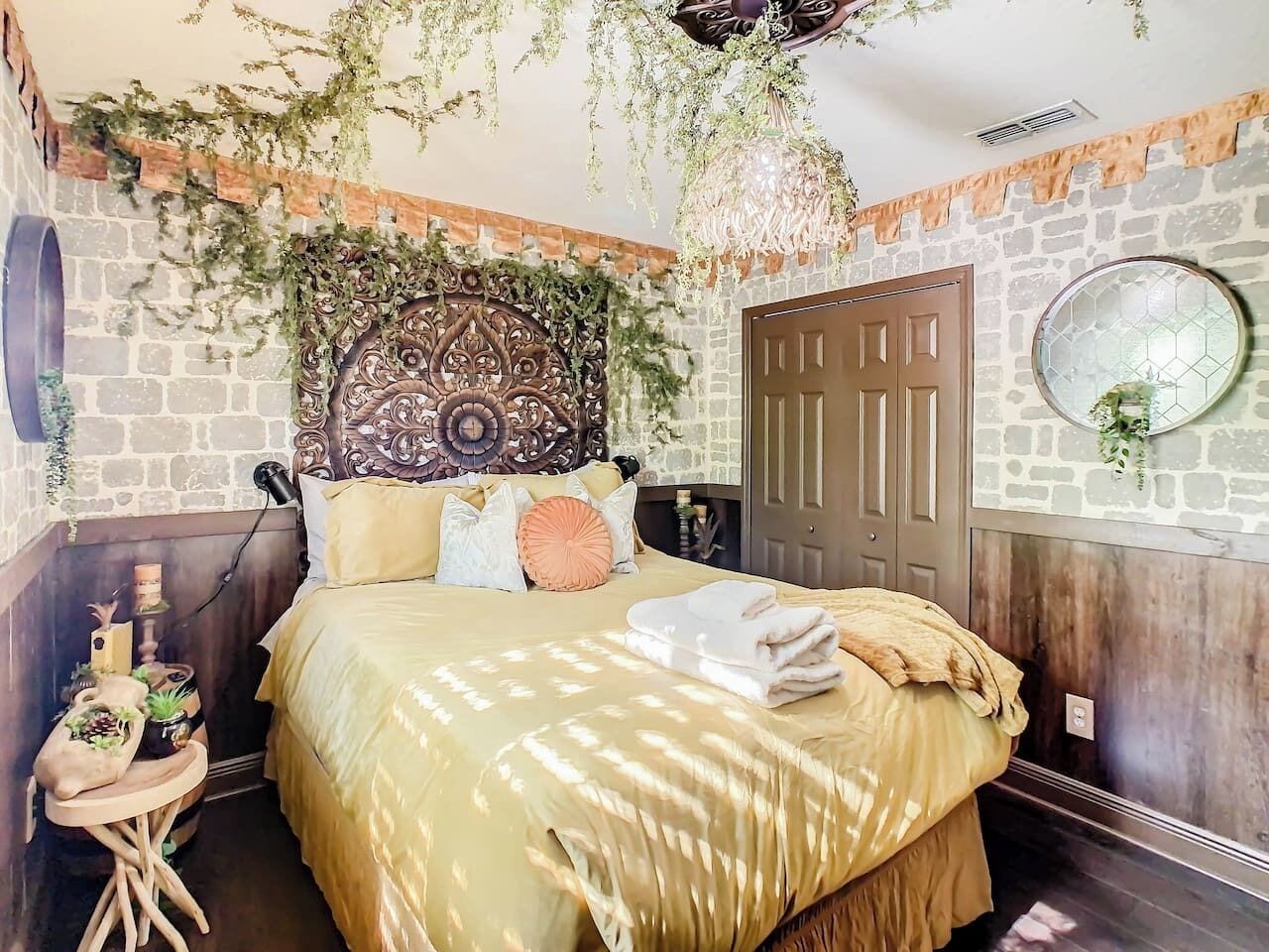 4 bedrooms, iron/ironing board, travel crib, WiFi