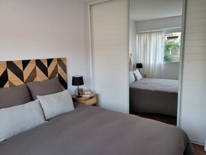 1 bedroom, iron/ironing board, travel cot, free WiFi - A 4-star haven of peace 100 m from Royan beach (Saint-Georges-de-Didonne)