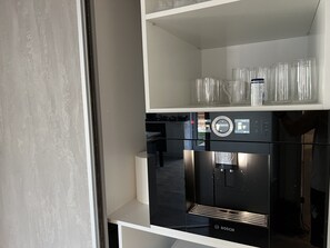 Business centre - Stunning 2-Room Penthouse Lakeview W11 (Bucharest)