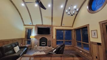 Smart TV, fireplace, video games, books