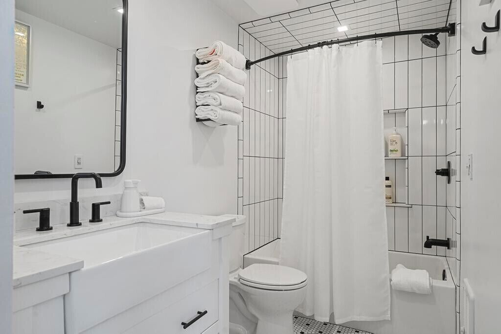 Hair dryer, towels