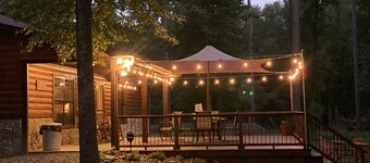 Riverside Landing right on the Mountain Fork River!  Kayaks INCLUDED!