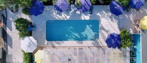 Piscine extérieure, piscine chauffée