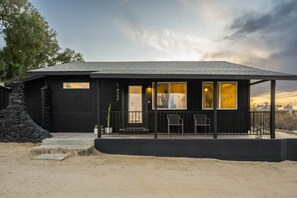 تفاصيل الفندق من الخارج