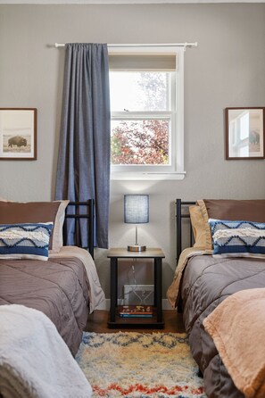 4 bedrooms, iron/ironing board, travel cot, free WiFi