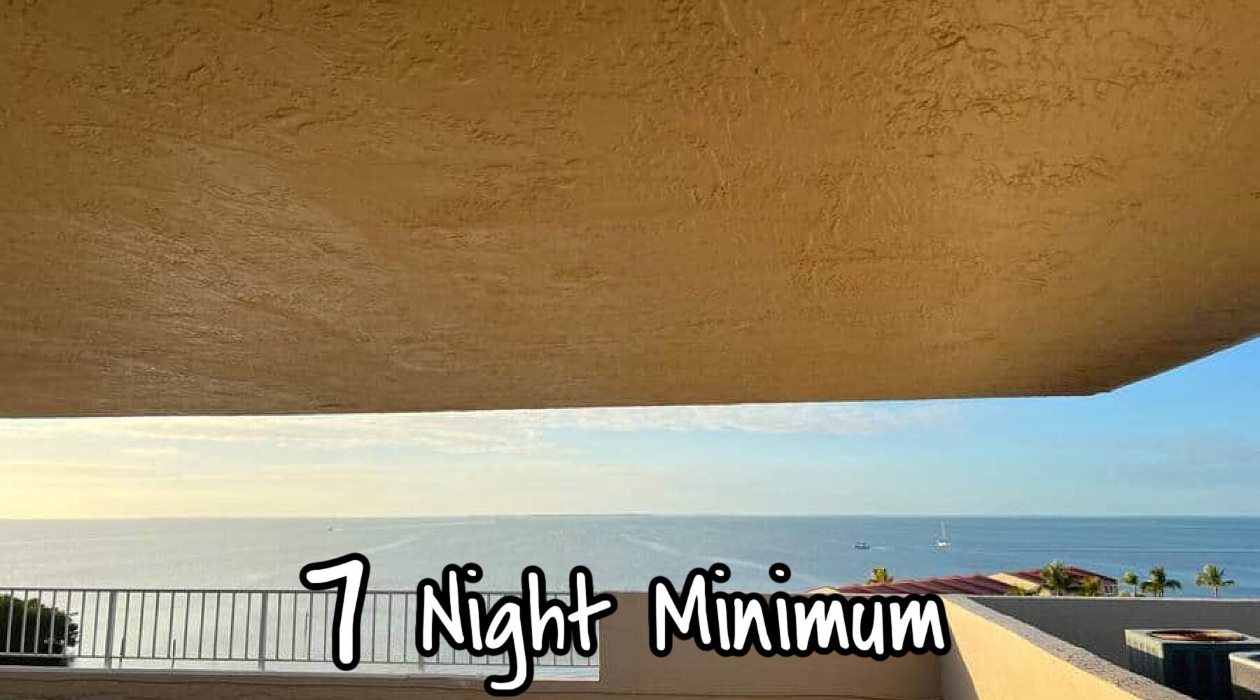 Penthouse Retreat with 360* view of Ocean/Bay Rooftop Lounge
