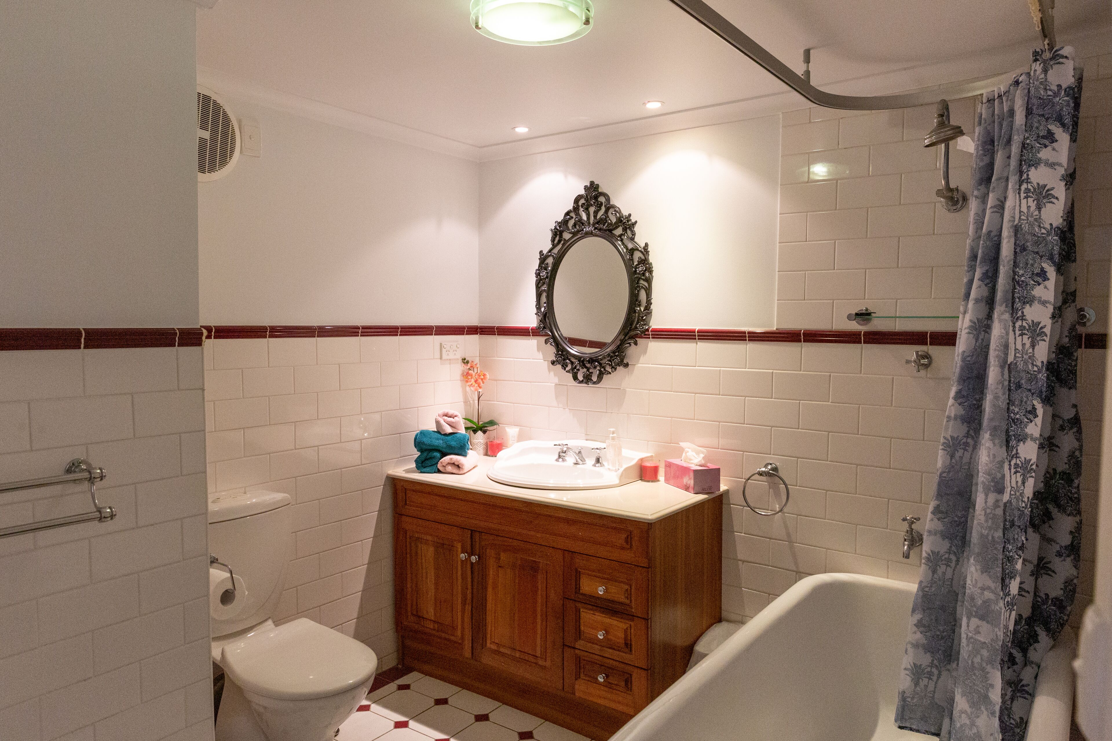 Detached Apartment plus breakfast - historic and elegant — image 14
