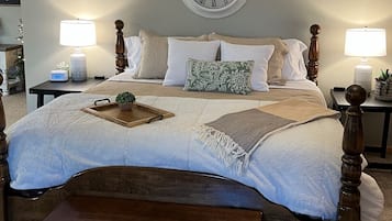 1 habitación, tabla de planchar con plancha, wifi gratis y ropa de cama