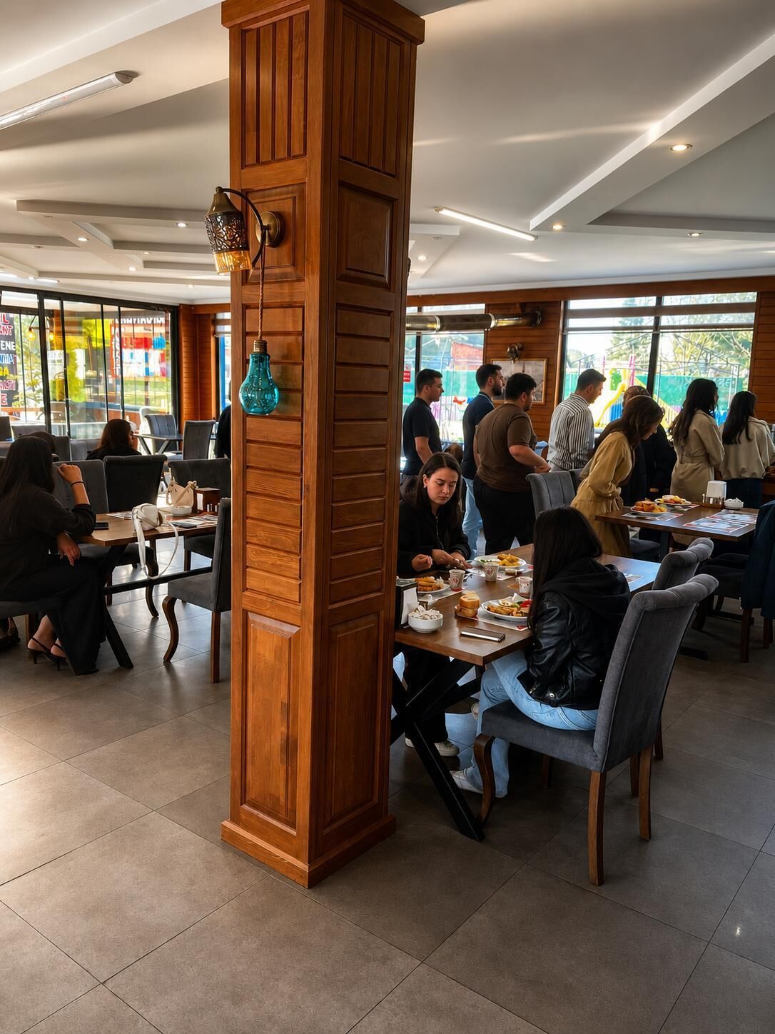 Se sirven desayunos, almuerzos, cenas y brunches