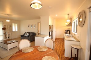 Dining - Bridgecroft Cottage (Richmond)