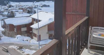 Aussois le bon choix - Apartment at the foot of the pistes, south facing, sleeps 5