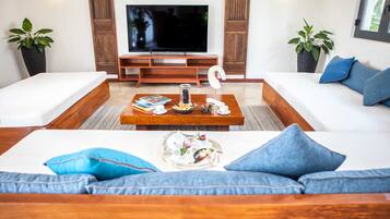 3 quartos, escrivaninha, Wi-Fi de cortesia, roupa de cama