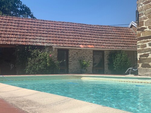 French Gite on Dordogne border with private pool